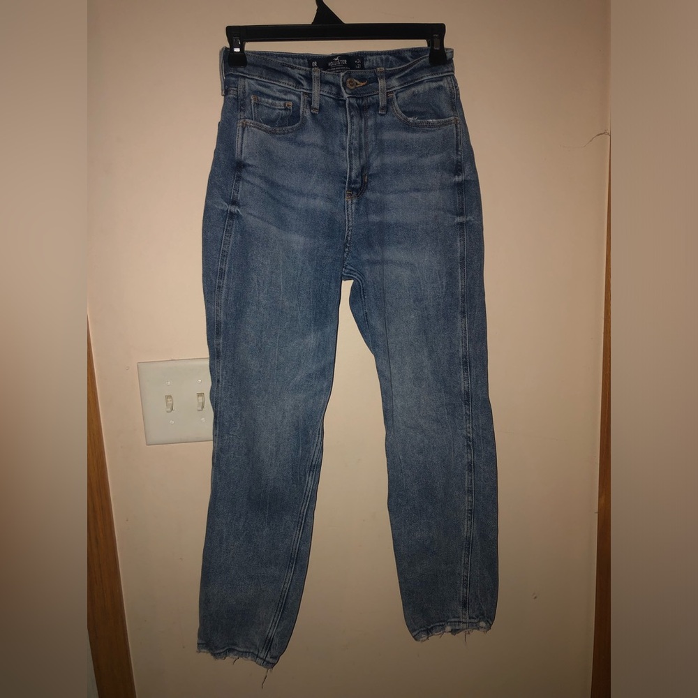 Hollister Ultra High Rise Mom Jeans Size 0 or 24